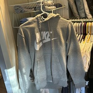 men's small gray nike hoodie